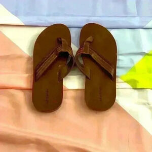 Small leather flip flop